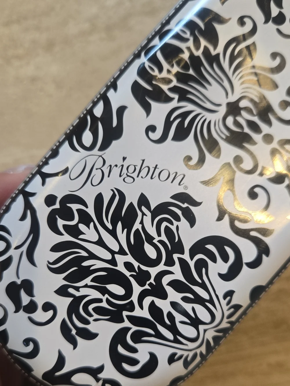 Brighton Black/White Design Print Sunglasses Tin